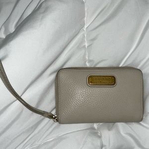 MARC JACOBS WALLET/WRISTLET